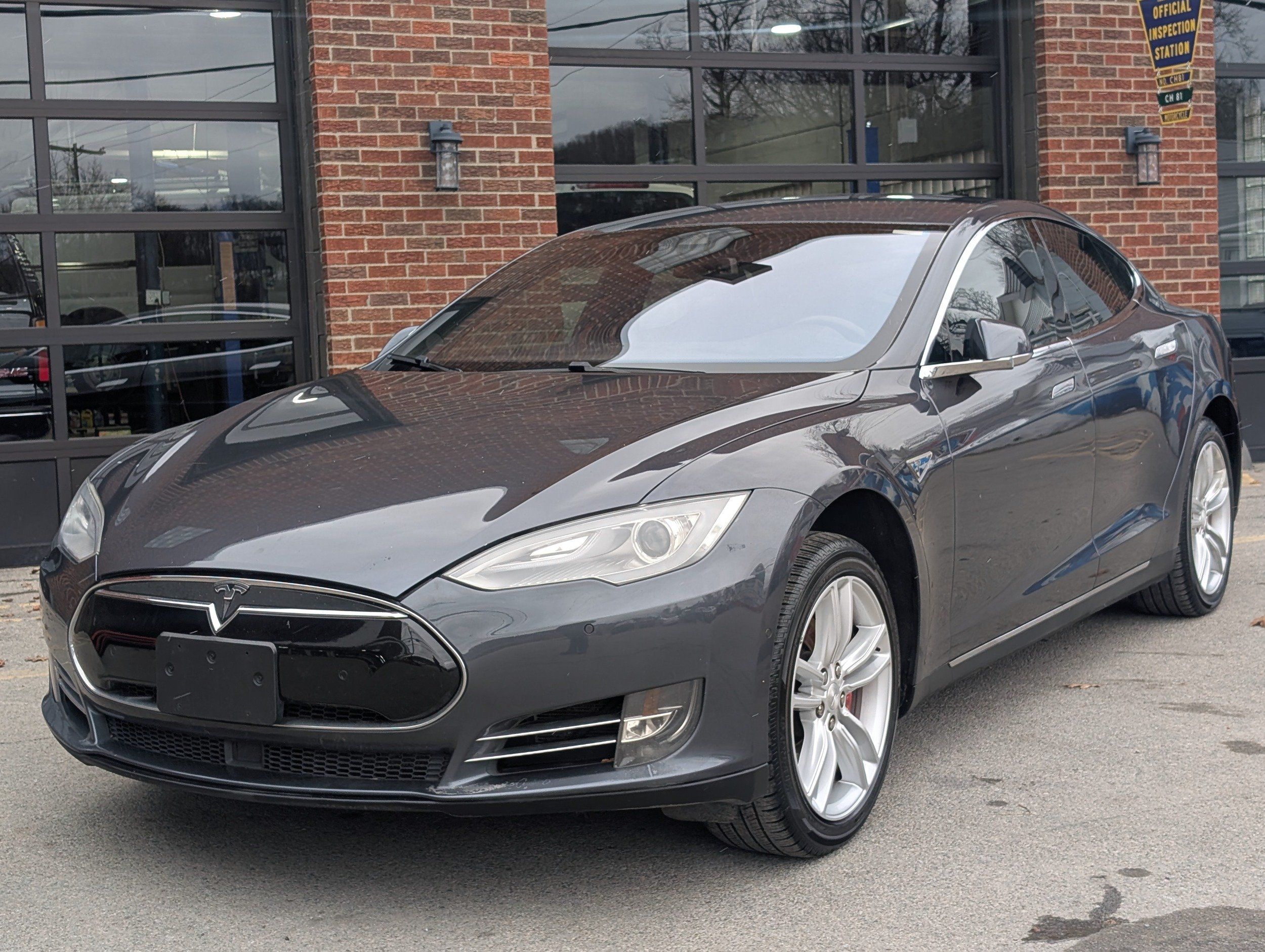 tesla model s 2014 5YJSA1H22EFP63759 image tesla model s 2014 5YJSA1H22EFP63759 image